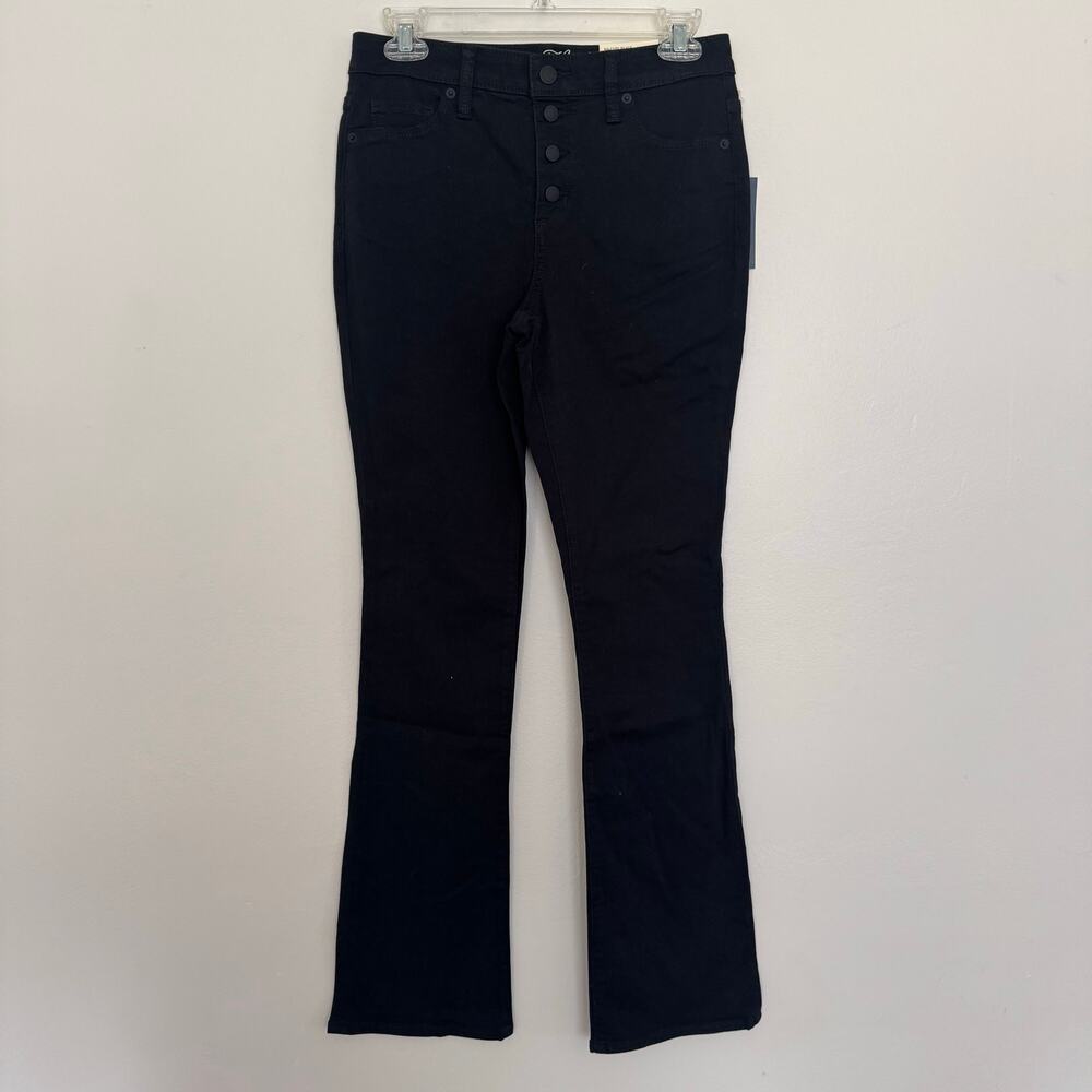 Universal Threads High Rise Skinny Bootcut in No Fade Black